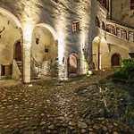Lodge Schloss Friedberg *