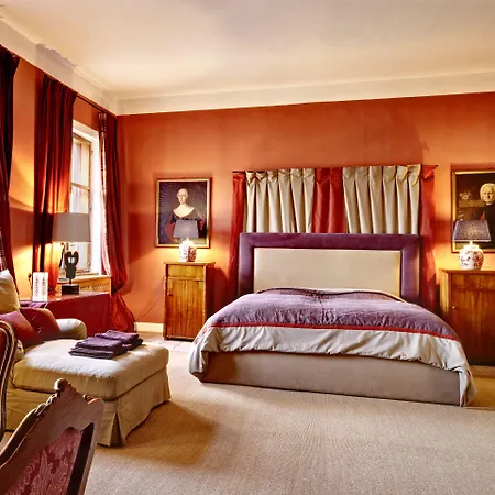 Lodge Schloss Friedberg Volders